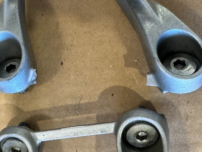05 06 KAWASAKI NINJA ZX6R 636 OEM REAR PASSENGER FOOTPEGS BRACKETS
