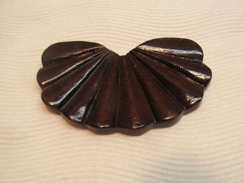 1 X Furniture finished Oak Wood Fan Applique 4 3/8" x 2 5/8" X 3/8" NICE!