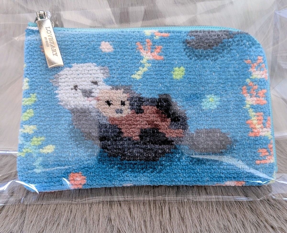 LOVERARY by FEILER Pukapuka Sea Otter Pouch L-Zip Cosmetic Bag