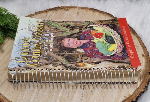 Connie's Country Cookin' Over 700 Down Home Country Recipes, Vintage 1995 - Picture 2 of 4