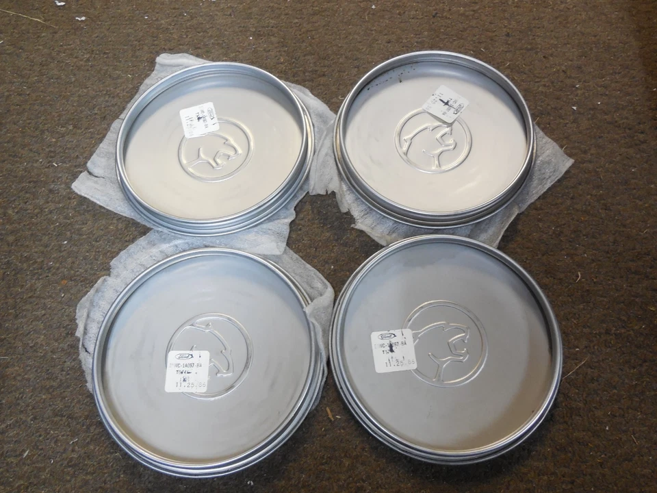 NOS 1985-1993 Mercury Cougar LS XR7 Wheel Rim Center Caps E5WY-1130-C - Image 2 of 3