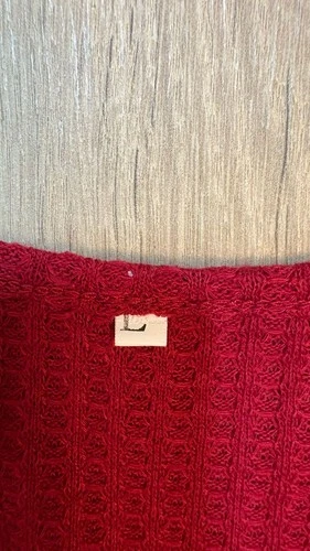 Waffle Knit Lace Sleeve V-Neck T-Shirt Size L Red image 4