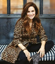 Caroline Dhavernas 8X10 Glossy Photo Picture   CD1