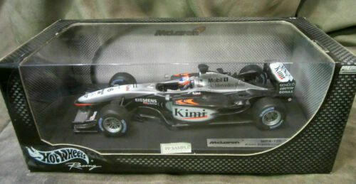 HOT WHEELS 1/18 - F1 Williams BMW FW24 R Schumacher 2002