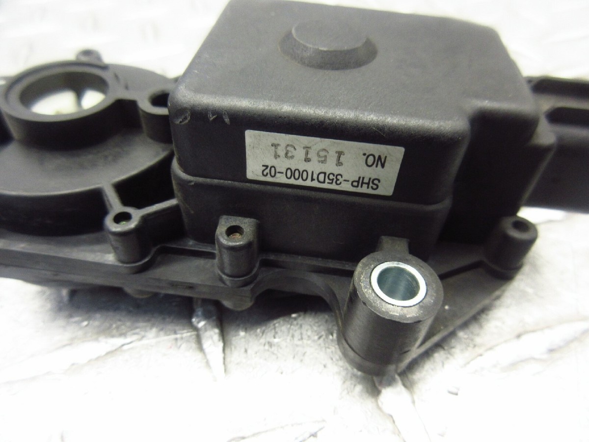 OEM KAWASAKI Z1000 2003-2006 THROTTLE SECONDARY BUTTERFLIES