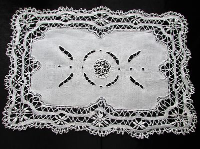 Vintage Winter White Bobbin Lace Dresser Scarf / Table Runner with Open Cut Work