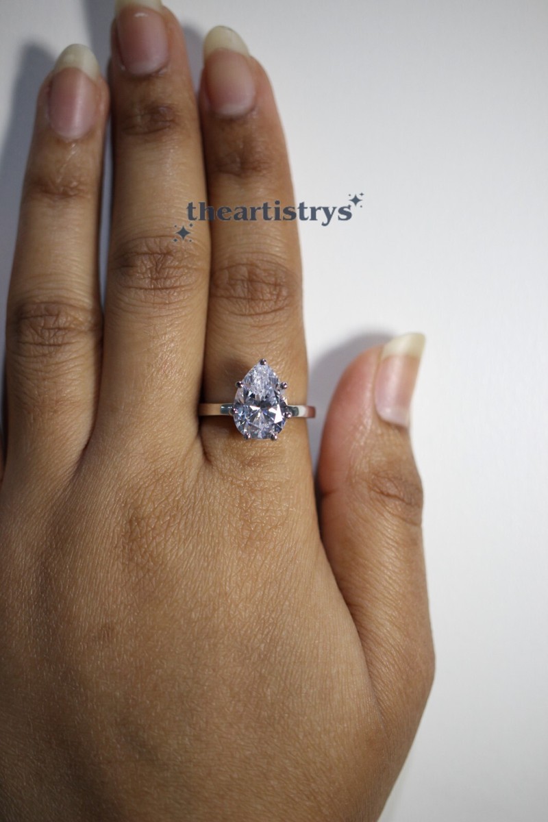 Pierre Moissanite 1,11 Carats Forme Poire - Couleur Off-white, Pureté VVS1 - Garantie Ascona - Neuf Sans Emballage