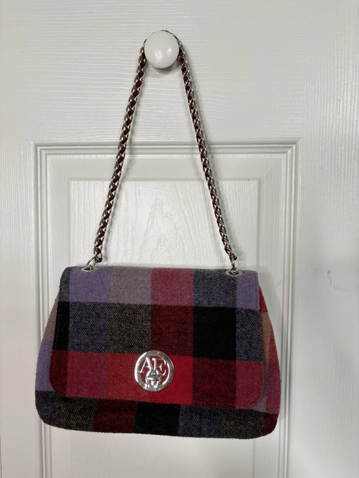 Bolso de mano American Eagle pequeño de lana rojo a cuadros AE Foto 2 de 4