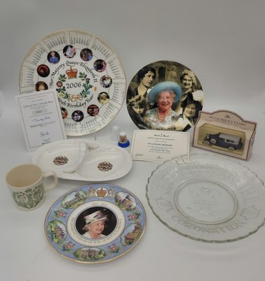 Royal Memorabilia Queen Elizabeth II, Charles & Diana, Queen Mother - Restposten