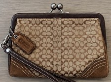 Vintage Coach Soho Signature Jacquard Kisslock Wristlet Y2K Brown