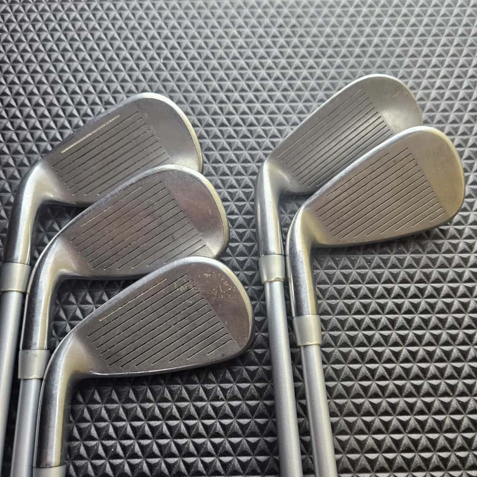 Cobra Max Tecflo Iron Set 7 8 9 PW SW RH Womens Matrix MFS White Tie Graphite - Image 4 of 4