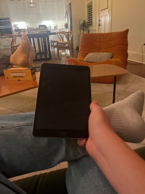 Apple iPad (4th Generation) A1458 32 GB, Wi-Fi, 9.7 in - Black