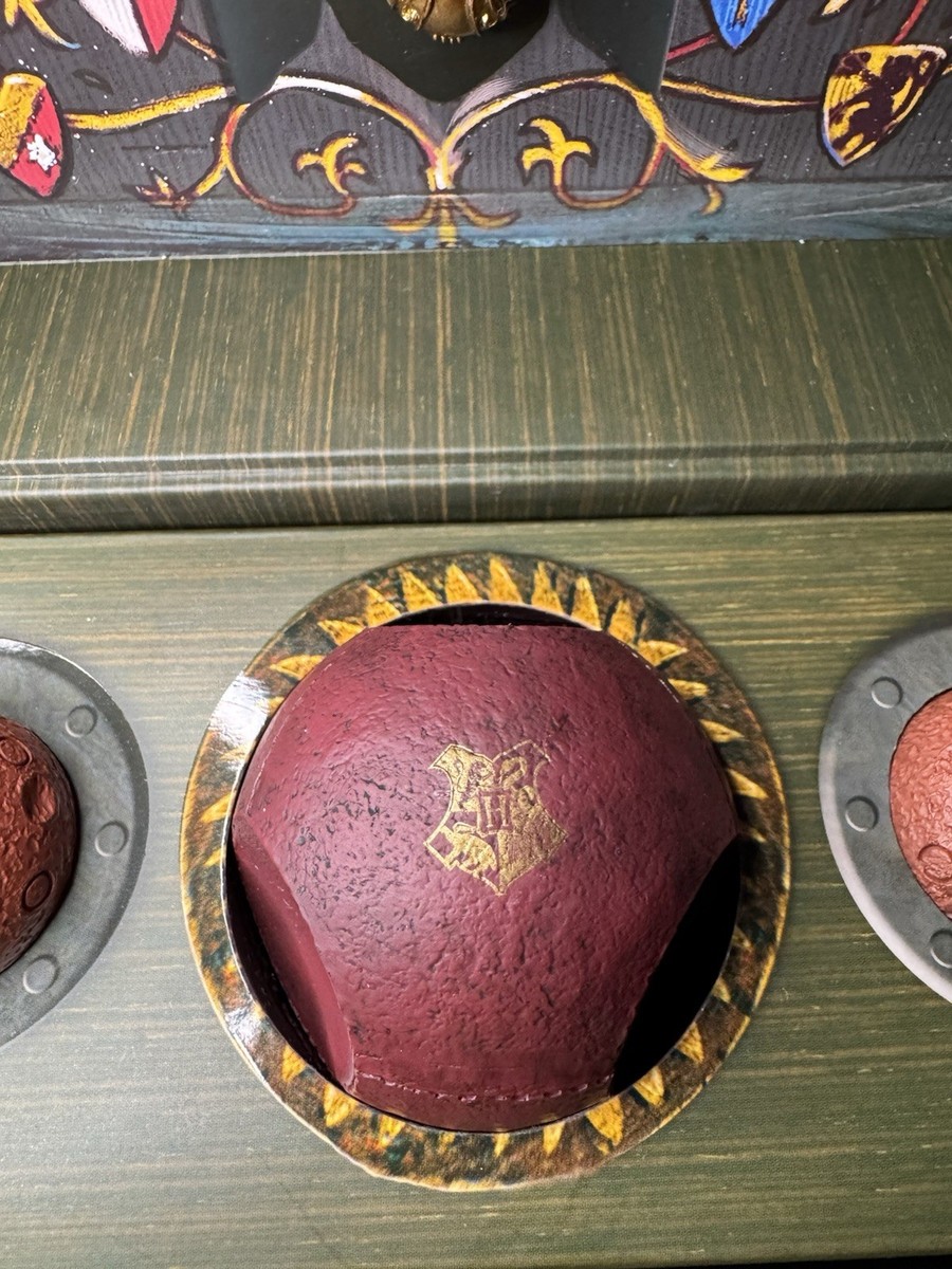 Warner Bros. Harry Potter Collectible Quidditch Set Golden Snitch