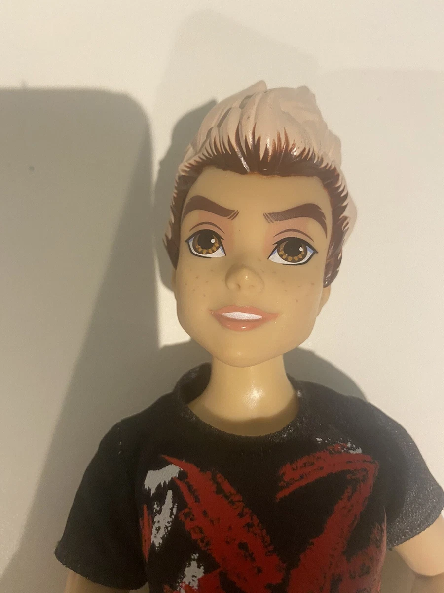 Disney descendants sale boy dolls