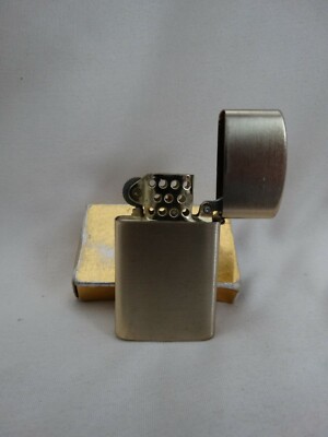 VINTAGE SUPREME LIGHTER - L.D.L. - MADE 