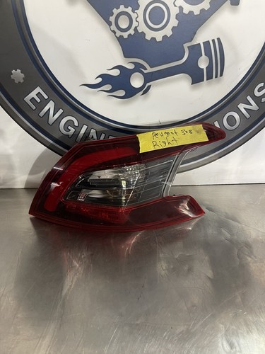 PEUGEOT 308 MK2 2017-21 REAR TAIL LIGHT RIGHT DRIVERS SIDE 9823728580