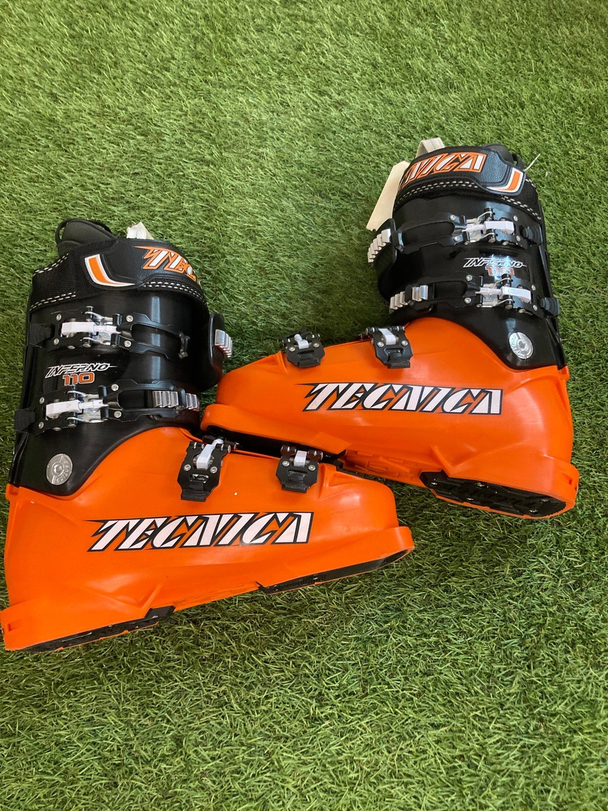 SALOMON Tecnica Inferno 110 Scarponi da Sci Racing Uomo 9.5 Mondo 27.5 Medium Flex...