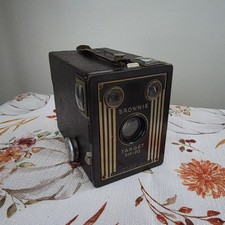 Vintage Eastman Kodak Brownie Target Six-20 Box Camera, Working Shutter