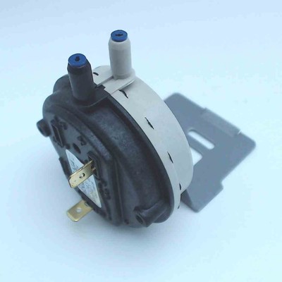 11U72 Lennox Pressure Switch .90 OEM 11U72