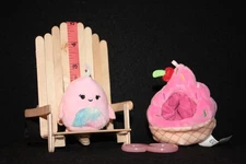 2" Squishville Style And Play Clip "Esme the Narwhal with Ice Cream Cone"