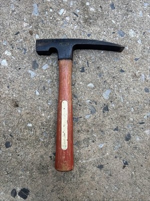 Vintage PLUMB 24 Oz. Permabond wood handle BRICK MASONRY HAMMER U.S.A. 2580