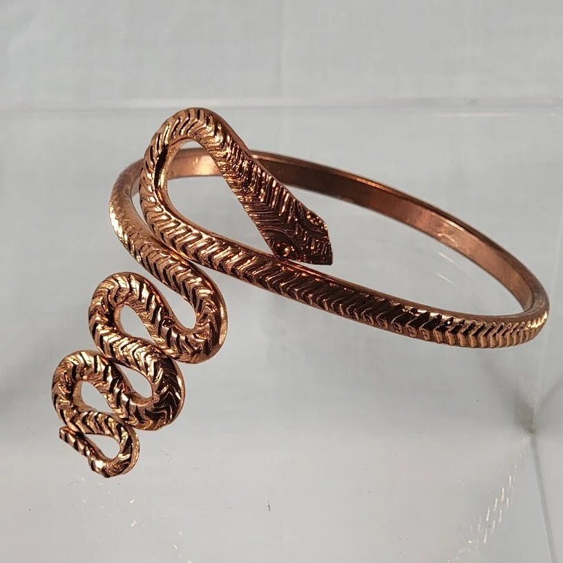 Copper shop arm bracelet