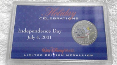 Vintage July 2001 WDW Independence Day Limited Edition Medallion, In Case #1949