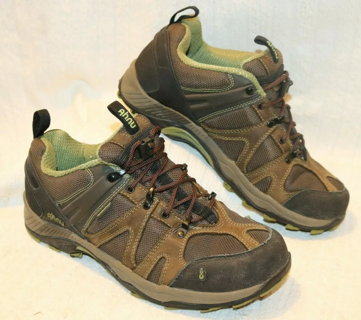 Ahnu Women's Waterproof Hiking Shoes Size 9.5 Brown QuiteLight Construction