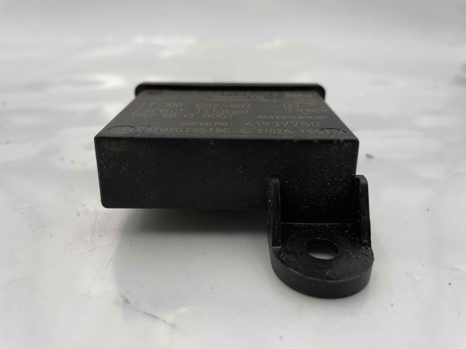 2010 Aston Martin Rapide TPMS Tire Pressure Monitor System Module F11001222003