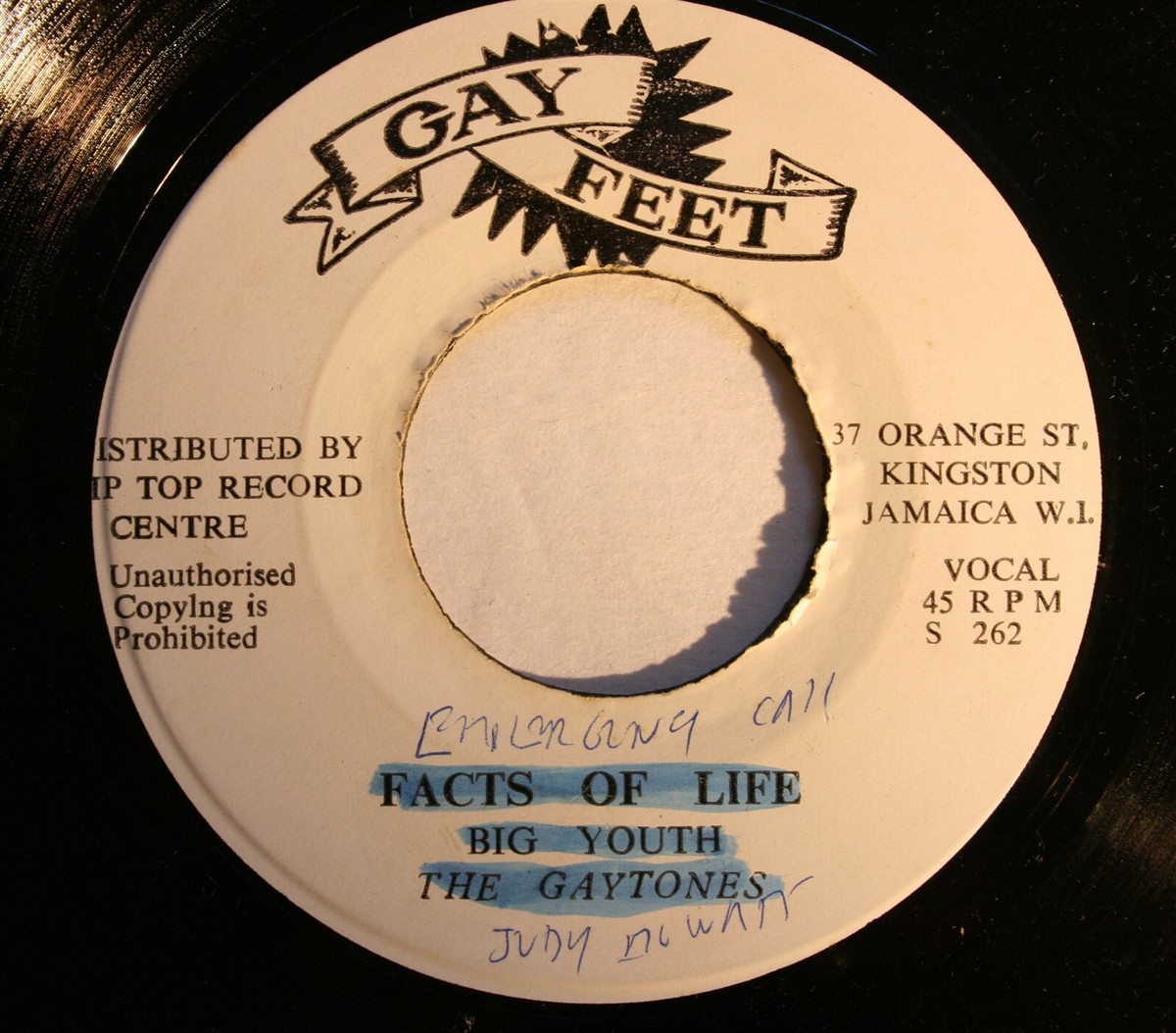 英7” Judy Mowatt Emergency Call GS207 Gayfeet /00050 Judy Mowatt – Emergency Call – Vinyl (7
