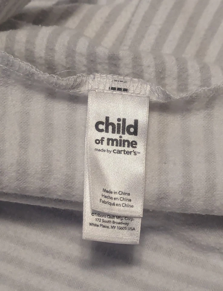 Manta bebé Child of Mine de Carter's Giraffe franela recepción rayas grises  Foto 4 de 4