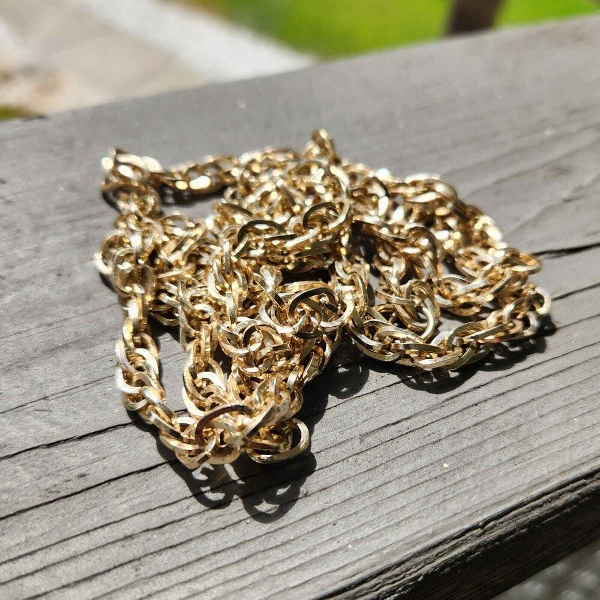 Vintage Sarah Coventry Gold Tone Lightweight Aluminum 