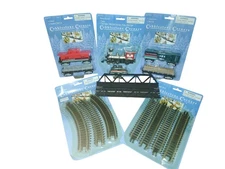 Cobblestone Corners Collectibles C & C Railways Engine w/5 Train Cars  Track