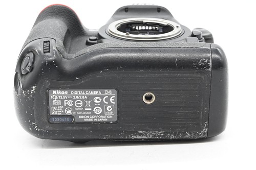 Nikon D4 16.2MP Digital SLR Camera Body #415 - Picture 8 of 9