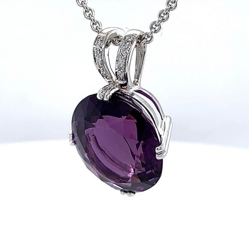 Moderner Edelsteinanhänger in 18Karat Weißgold mit Amethyst & Brillanten + Kette - Bild 9 von 10