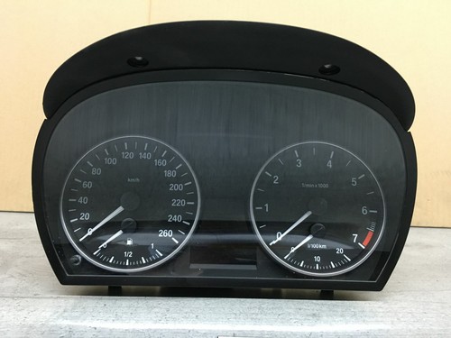 Original BMW E90 318i Kombiinstrument Tachoeinheit - 1025330-76 - 9141479-01