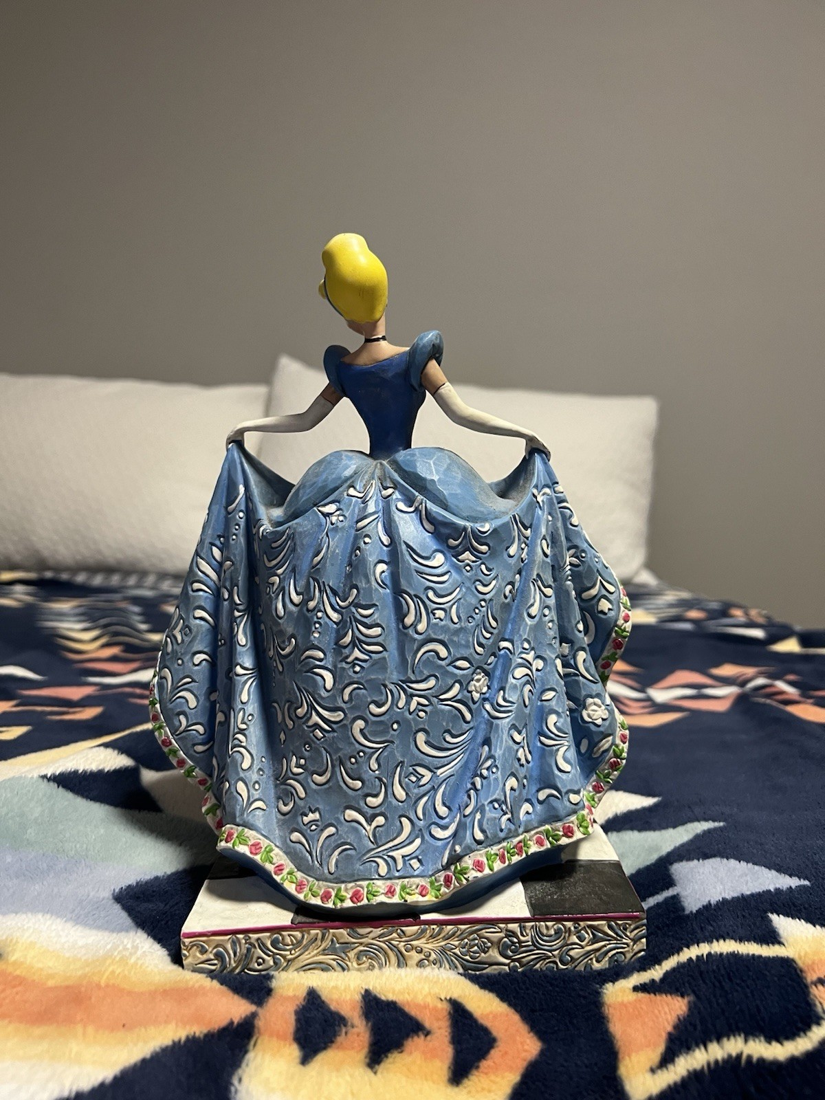 Walt Disney Showcase Collection Romantic Waltz