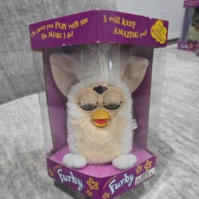 Vtg NOS Electronic Furby 1998 Original First Edition White Unopened brown eyes 