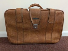 Vintage Suitcase with lock +keys. Perfect Condition. Made in England. Never Used