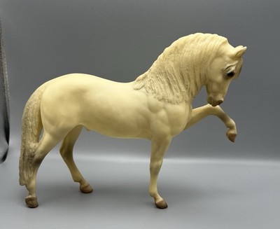 VTG Breyer Legionario III Andalusian Alabaster White Horse Mold 68 1978/9 USA