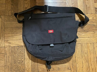 DICKIES NEW W/O TAGS MESSENGER BAG SAMPLE NBC LATE NIGHT