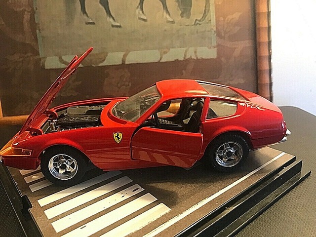 bburago ferrari 365 gtb 4