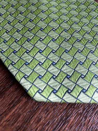 IZOD Makers & Merchants Silk Necktie Designer GREEN Jacquard St Patrick’s Day - Picture 3 of 5