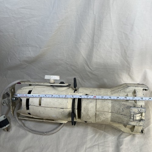 ETC Source Four Jr 50 Degree 575W Spotlight White w/ Mount Bracket - TESTED - Picture 12 of 13