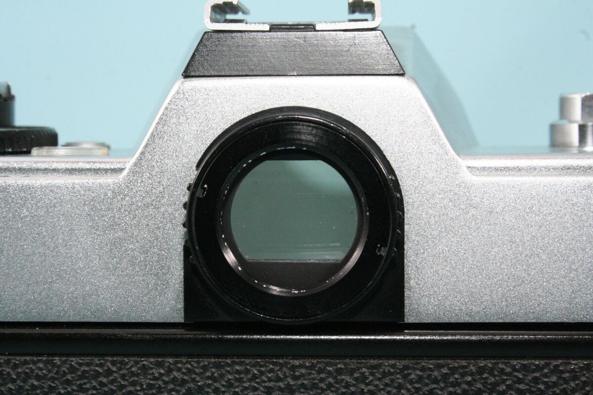 Zeiss Ikon SL706 35mm Film Camera + Ultron 50mm f1.8 Lens Zeiss Ikon SL706 35mm Film Camera + Ultron 50mm f1.8 Lens