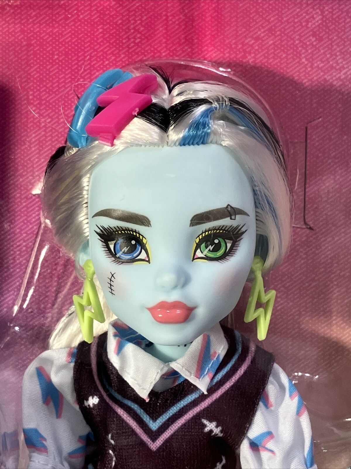 Mattel Monster High Frankie's Day Out Doll G3 FRANKIE STEIN 2023 NEW! –  Brickbrats.biz