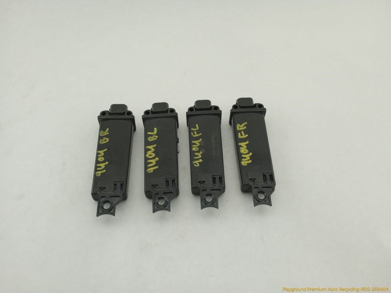 Maserati Quattroporte 2005-2008 Right Tpms sensors Set of 4 P/N 191443