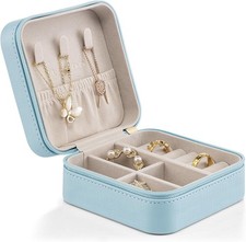 Compact Zippered Jewelry Box for Women - Stylish Storage for Travel Essentials