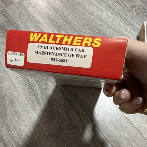 Kit de coche de mantenimiento de camino de herrero Walthers HO 30' #932-5581 | Zustand: New