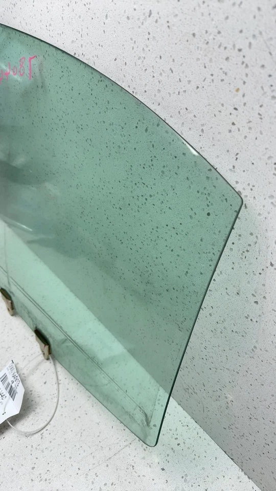 Pontiac Pontiac Grand AM 1999-2005 puerta trasera izquierda vidrio/ventana Foto 4 de 4